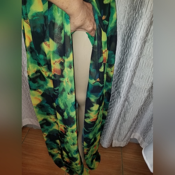 Bella Barnett Printed Halter Neck Maxi Dress Summer HawaiianTropical Print Dress - Picture 7 of 12